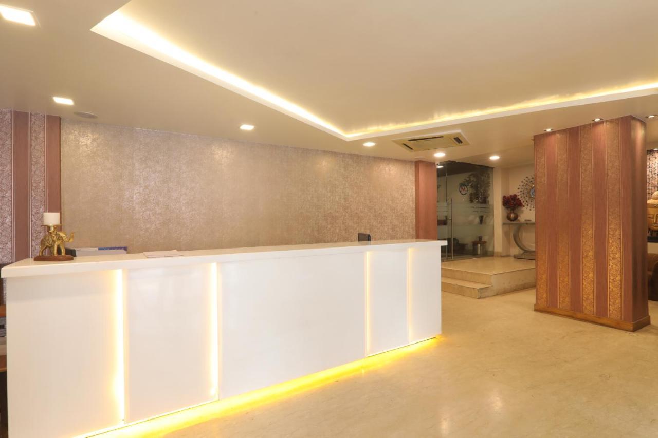 Hotel Mohan Lucknow Eksteriør billede